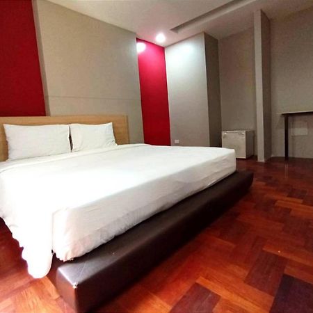 Go Inn Silom Bts Surasak X โกอินน์ สีลม บีทีเอส สถานีสุรศักดิ์ กรุงเทพมหานคร ภายนอก รูปภาพ